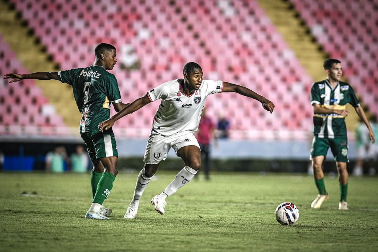 Partida entre Uberlândia e Cianorte, pela sexta rodada da série D do Brasileirão, terminou em 1 a 1