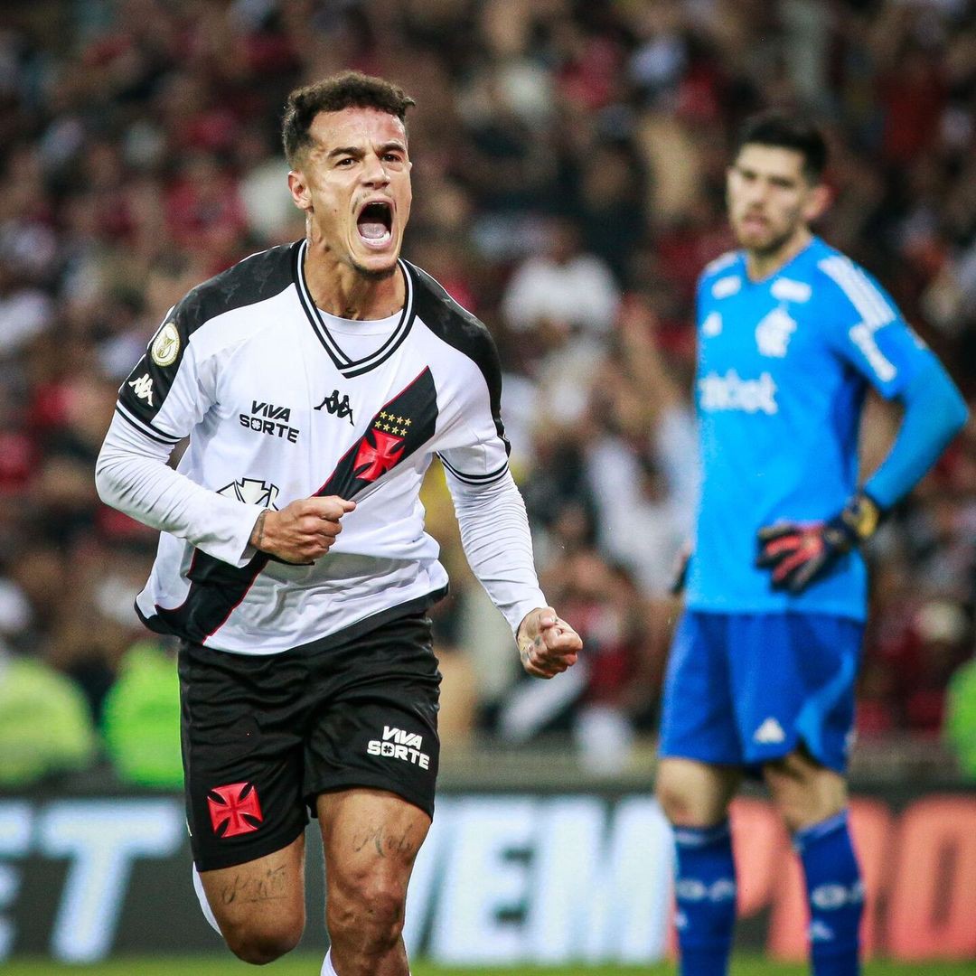 Philippe Coutinho fez o gol de empate do Vasco no clássico contra o Flamengo