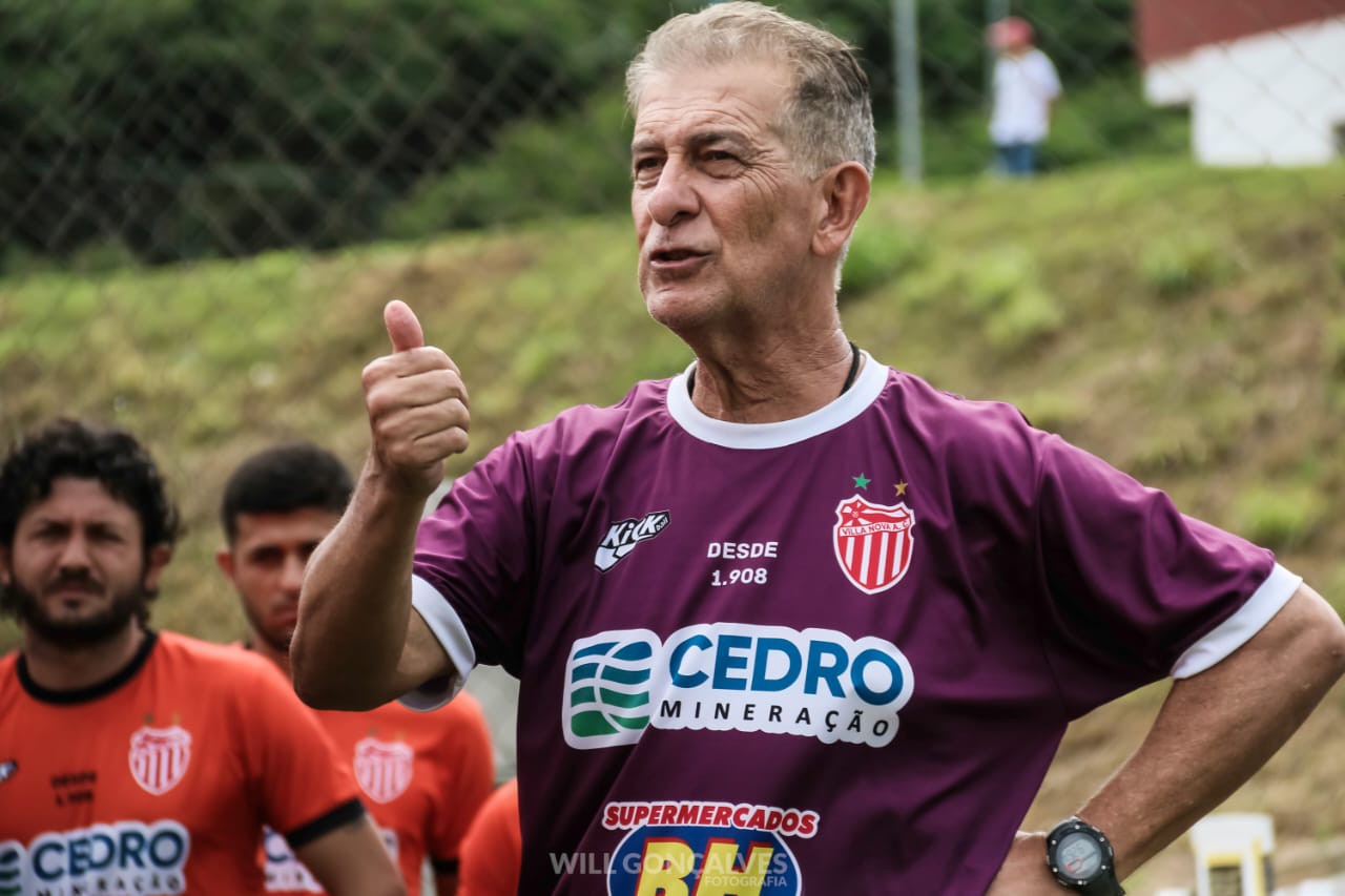 Técnico Ricardo Drubscky comanda o Villa Nova no Campeonato Mineiro