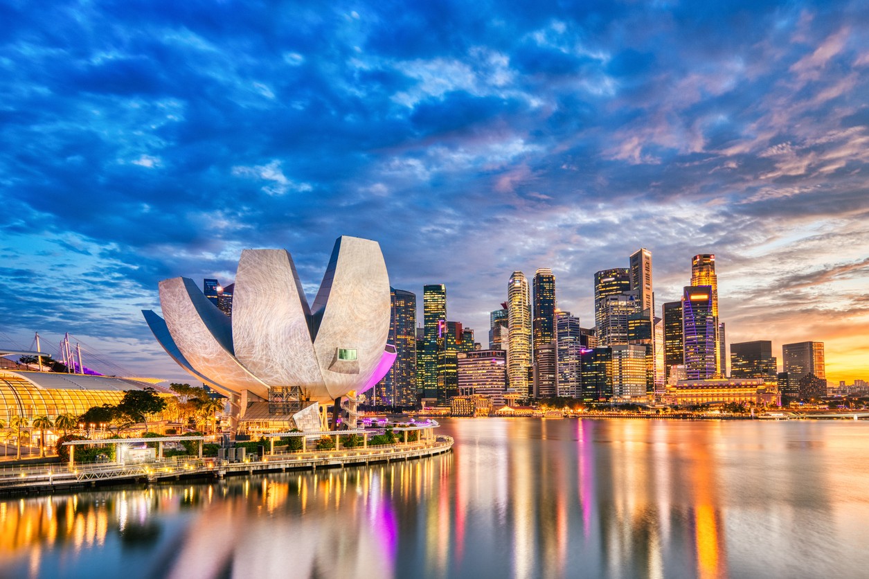 Vista de Singapura a partir da Marina Bay (foto Roman Slavik/iStock)