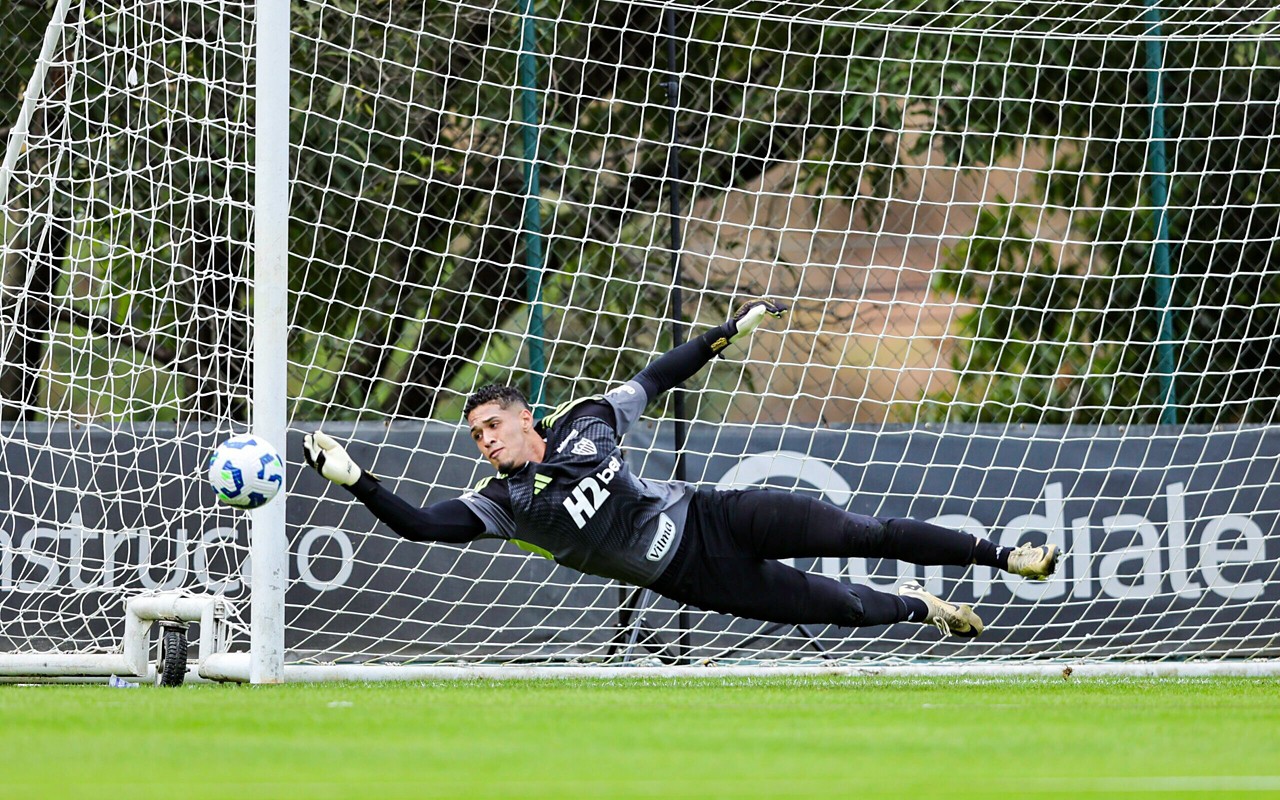Gabriel Delfim no treinamento do Atlético-MG para o jogo com o Bahia (Foto: Paulo Henrique França / Atlético)