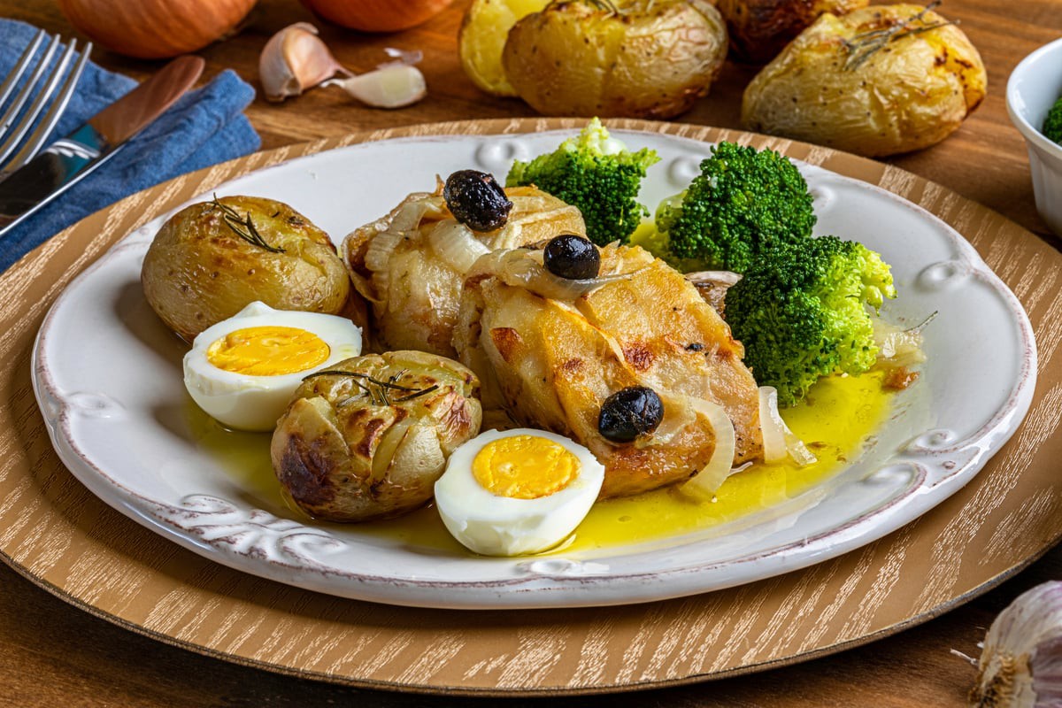 Bacalhau com batata ao murro