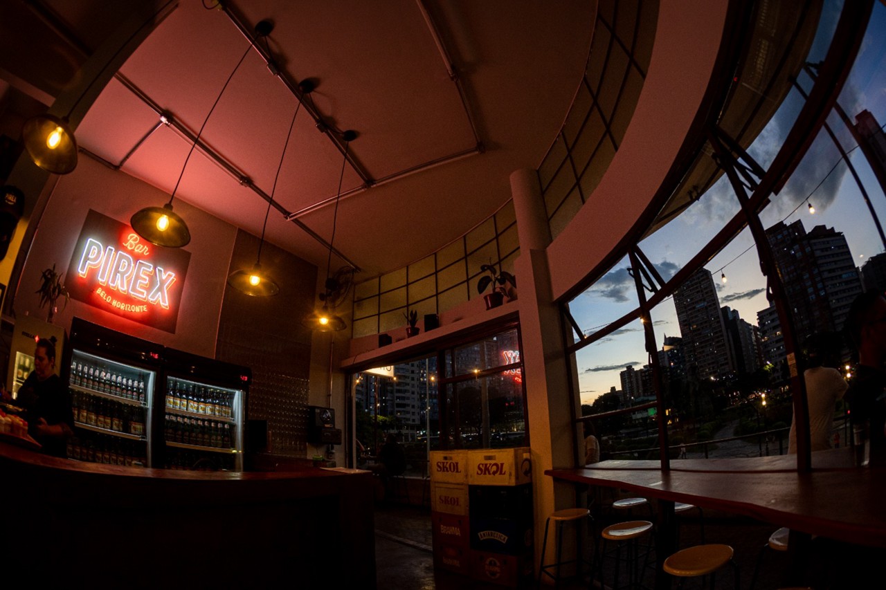Em clima de festa, o Bar Pirex promove programação especial em outubro para comemorar seus 2 anos de funcionamento