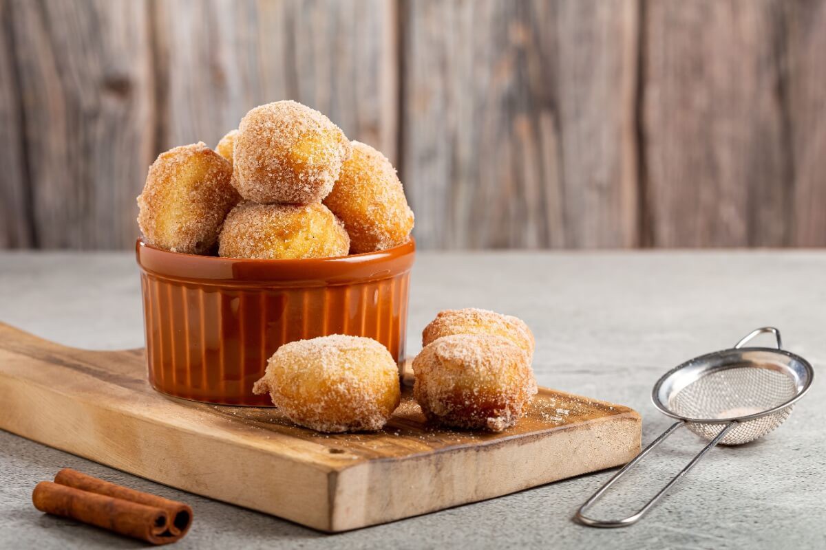 Bolinho de chuva proteico com whey protein