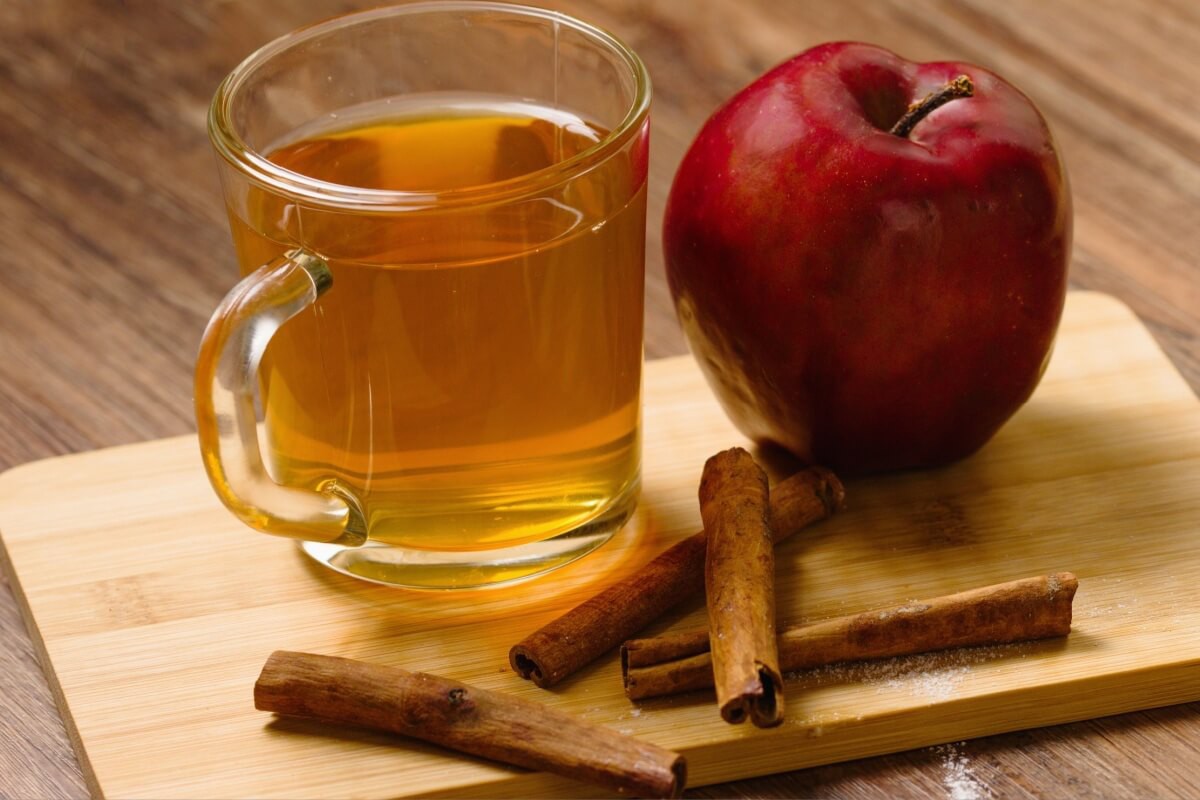 Chá de maçã com canela