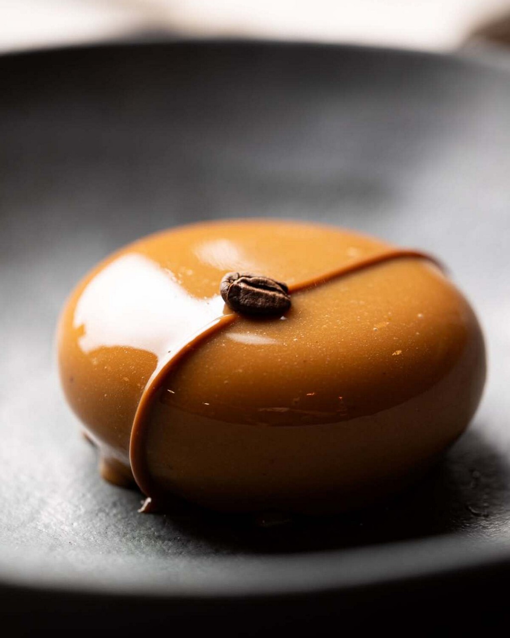 Entremet de doce de leite com café da Righi Gastronomia