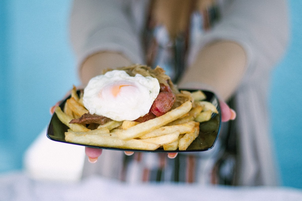 A lista de delícias chilenas é composta ainda por anticuchos (espetinho andino), sopaipillas (pão de abóbora), ceviche, pebre (espécie de vinagrete chileno), doces tradicionais, uma cerveja exclusivamente produzida para o festival, entre outras surpresas