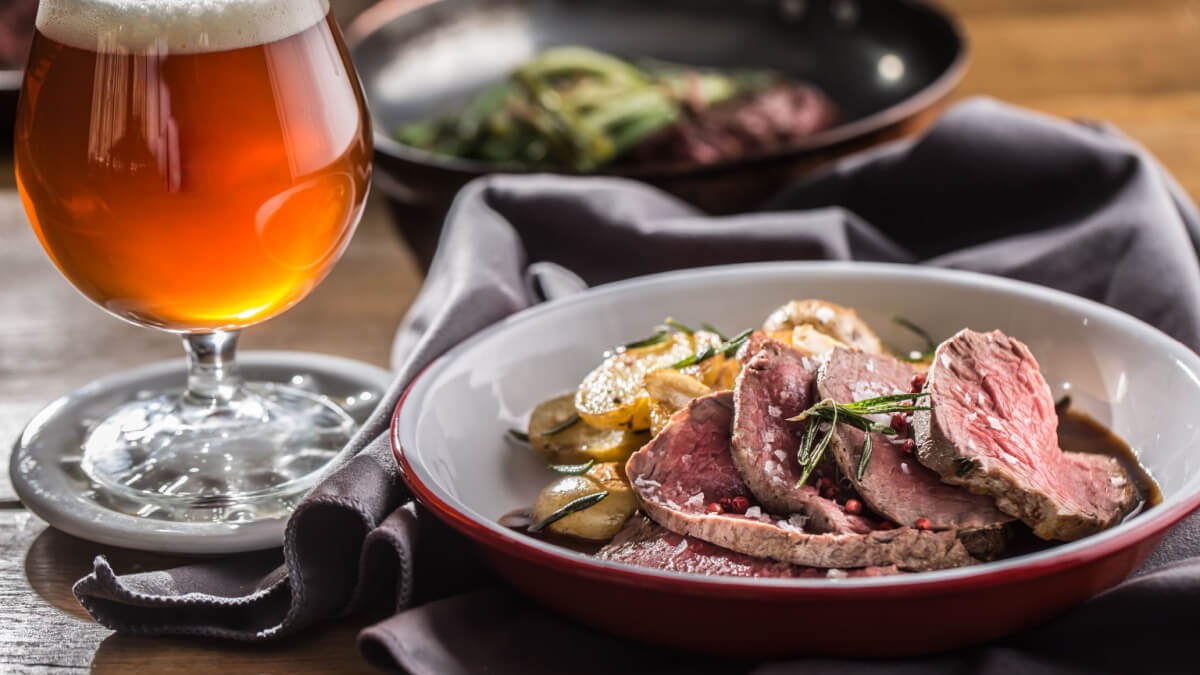 Filé mignon ao molho de cerveja preta