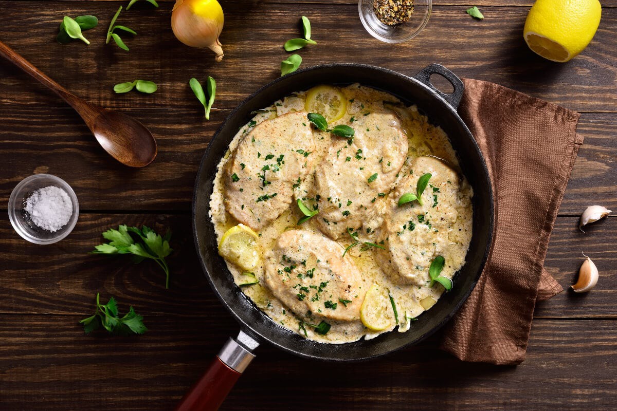 Frango ao molho de iogurte