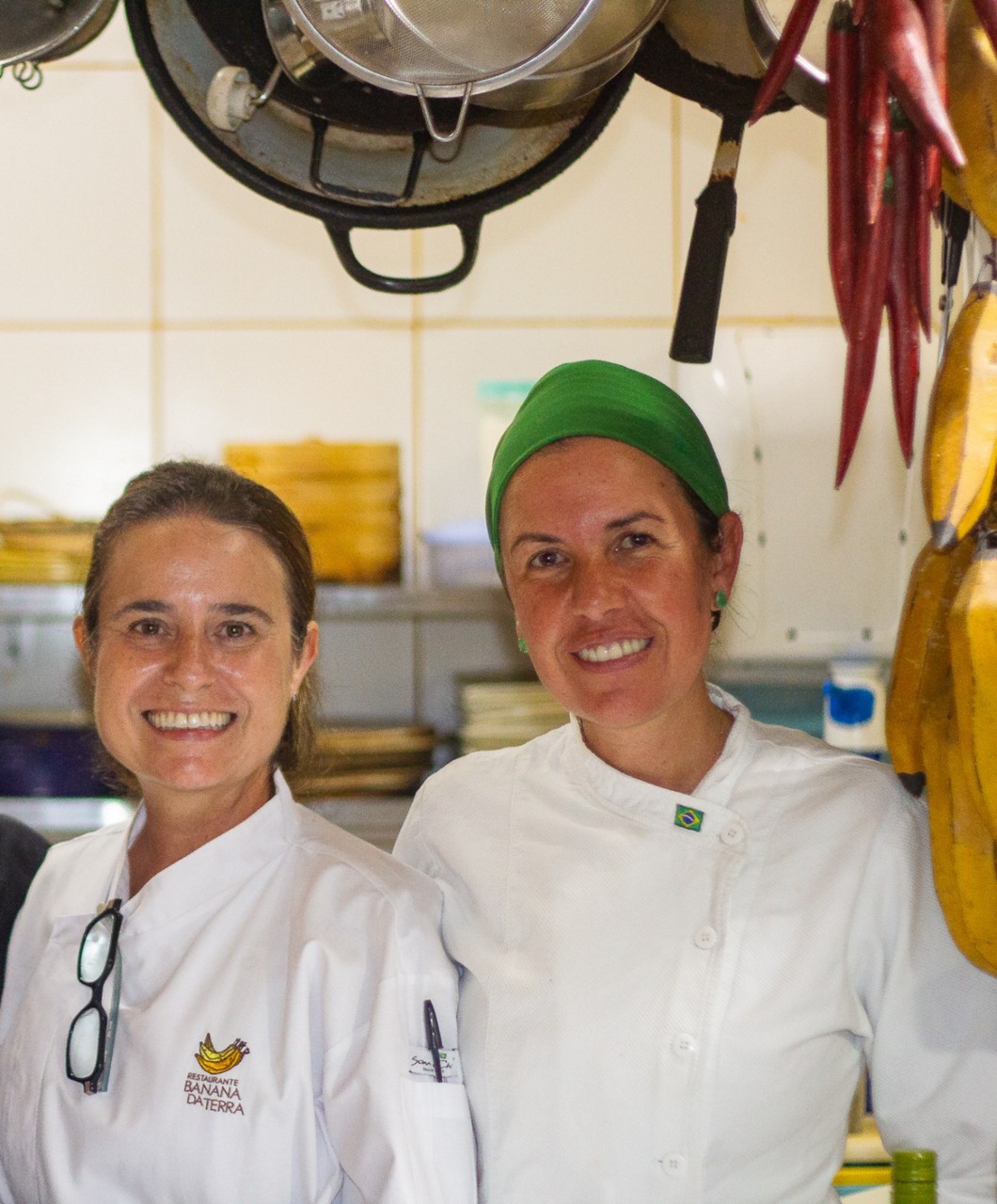 Ana Bueno (Banana da Terra) e Morena Leite (Capim Santo) 