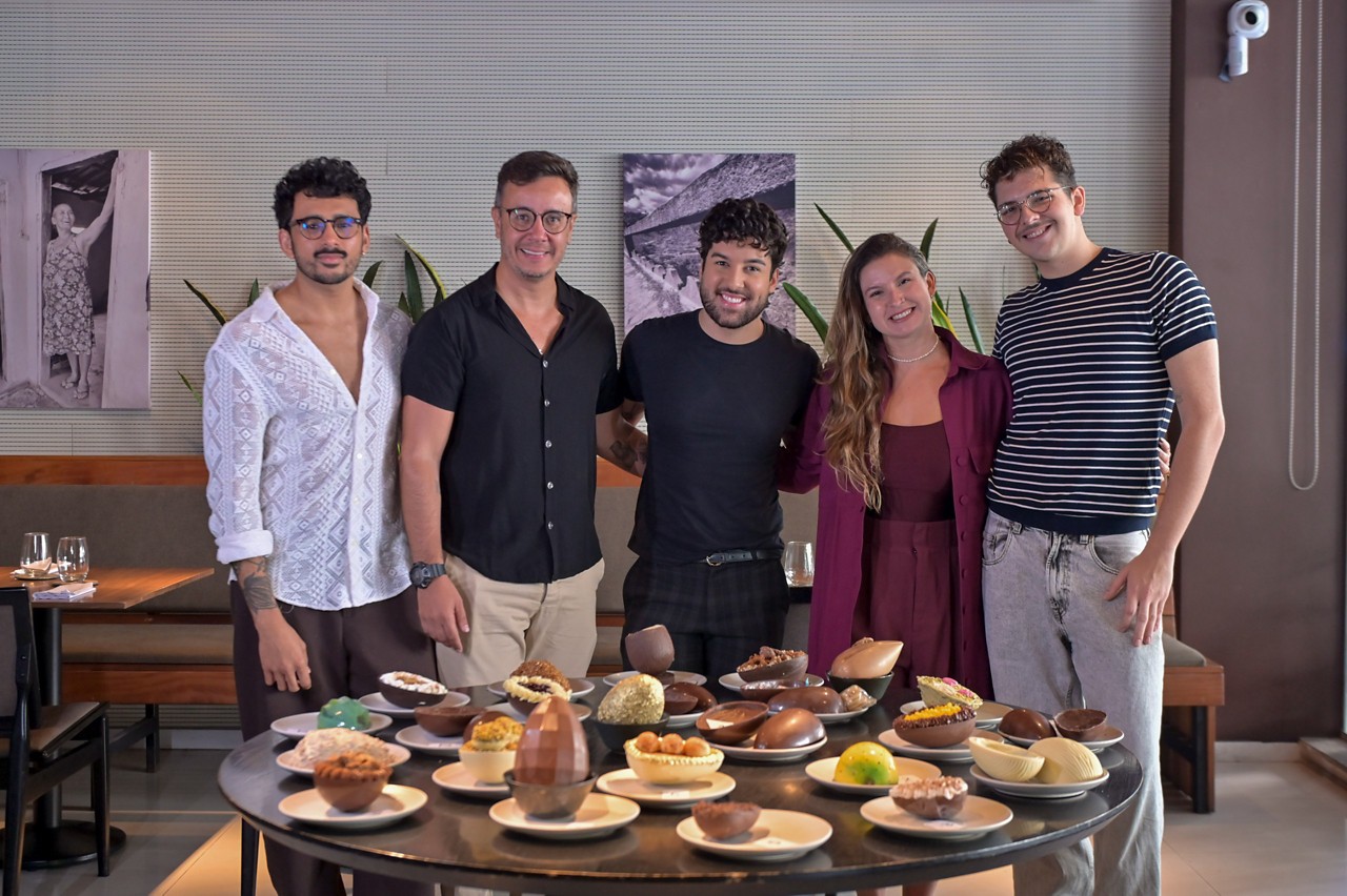 Pedro Rodrigues, Luiz Cabral Inácio, Pablo Figueiredo, Renata Penido e Victor Melo foram os jurados da degustação às cegas de ovos de Páscoa