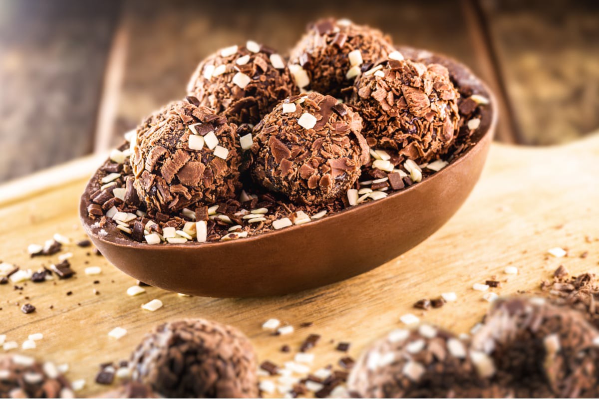 Ovo de Páscoa de colher de brigadeiro