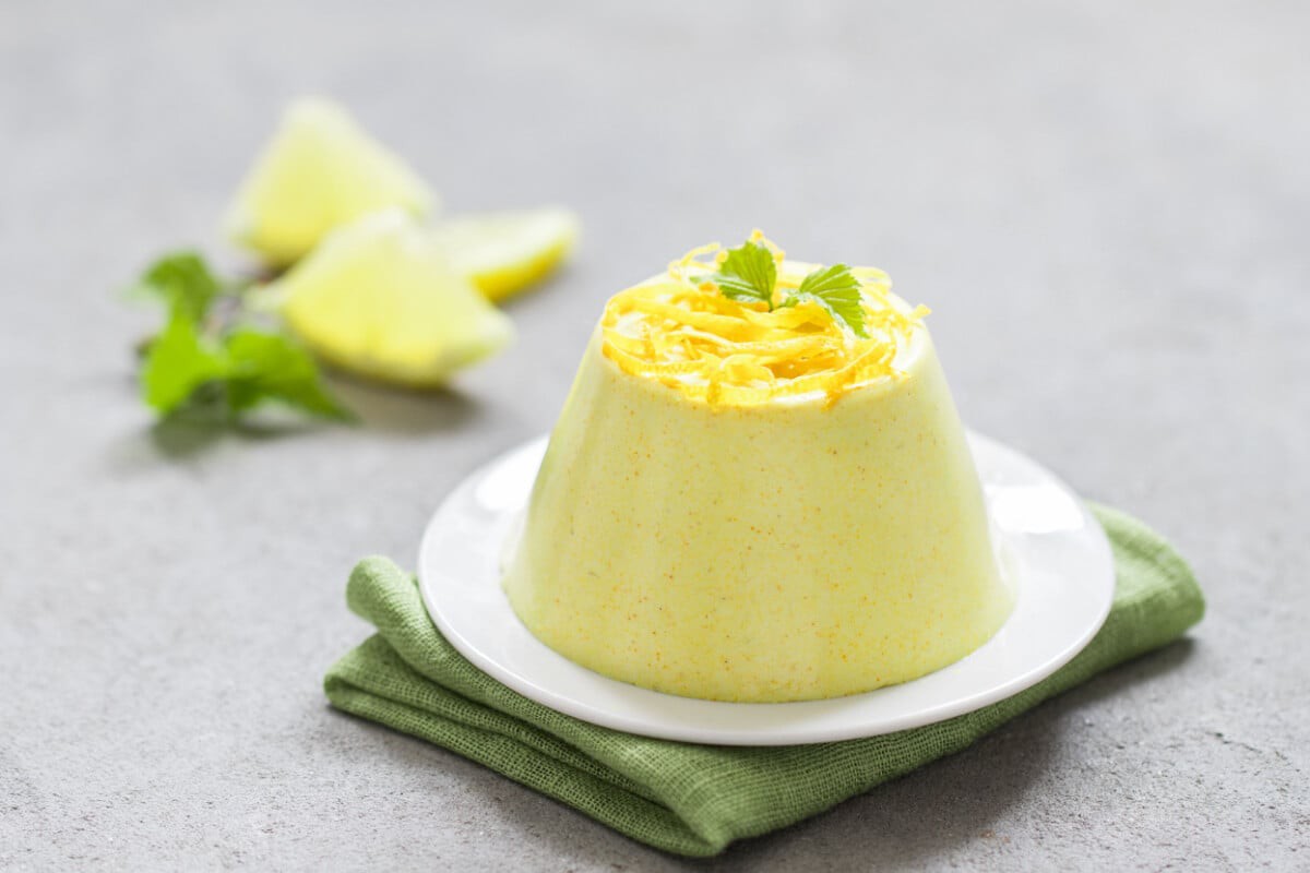 Pudim cremoso de limão
