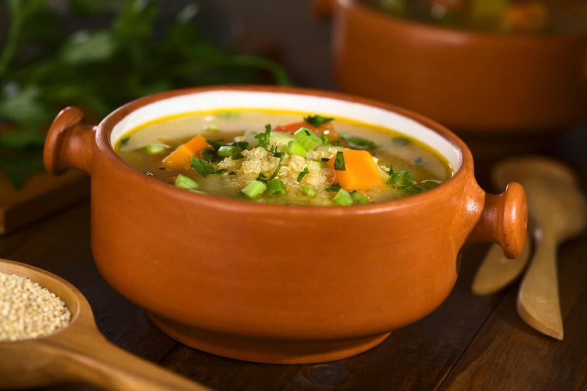 Sopa de quinoa com cenoura