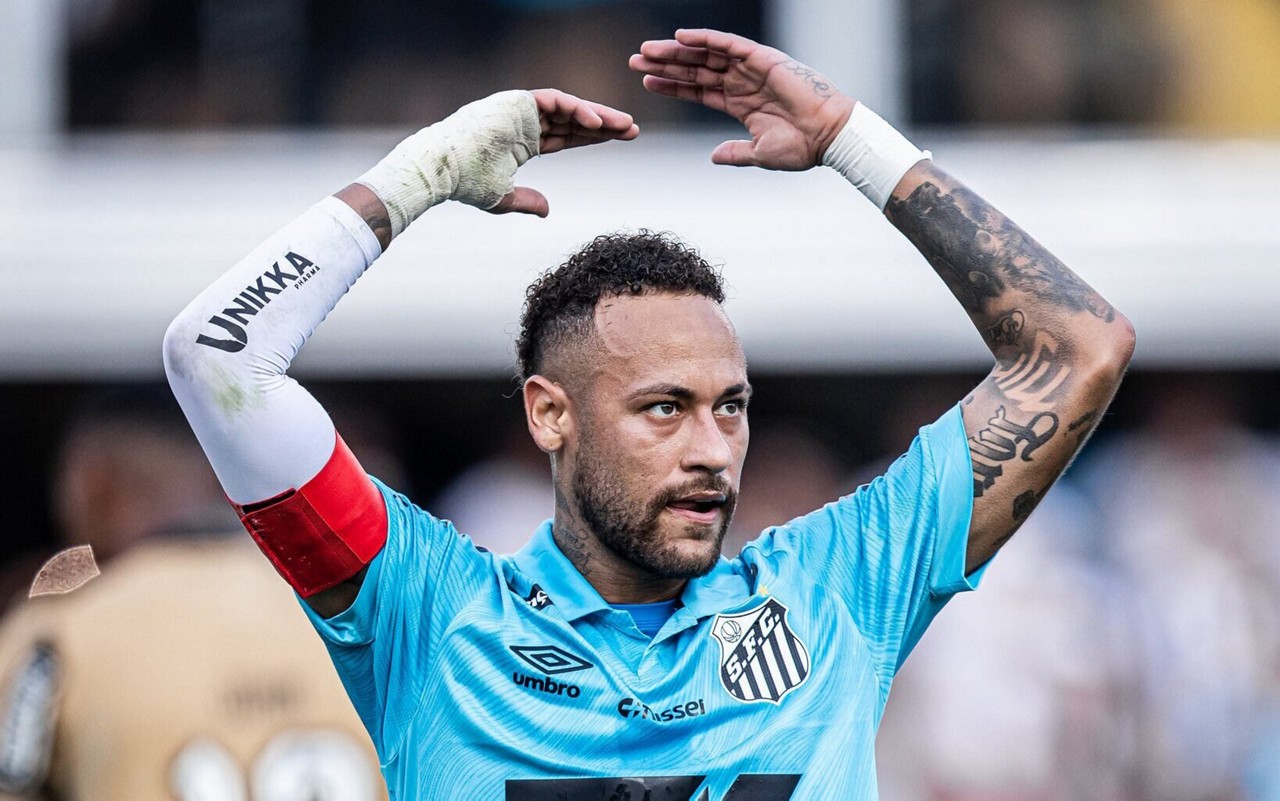 Neymar completou cinco jogos de 100 minutos consecutivos (Foto: Raul Baretta/ Santos FC)