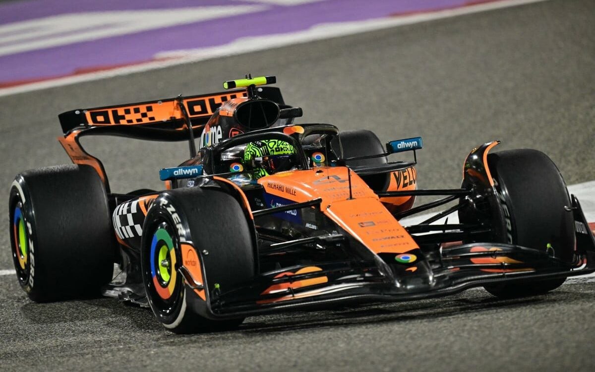 Lando Norris durante GP do Bahrein pela Fórmula 1 (Foto: Giuseppe CACACE / AFP)