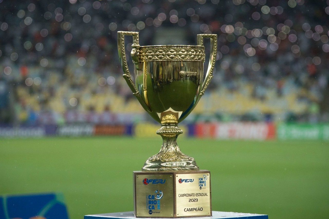 Taça do Campeonato Carioca de 2025 (Foto: Armando Paiva / LANCE!)