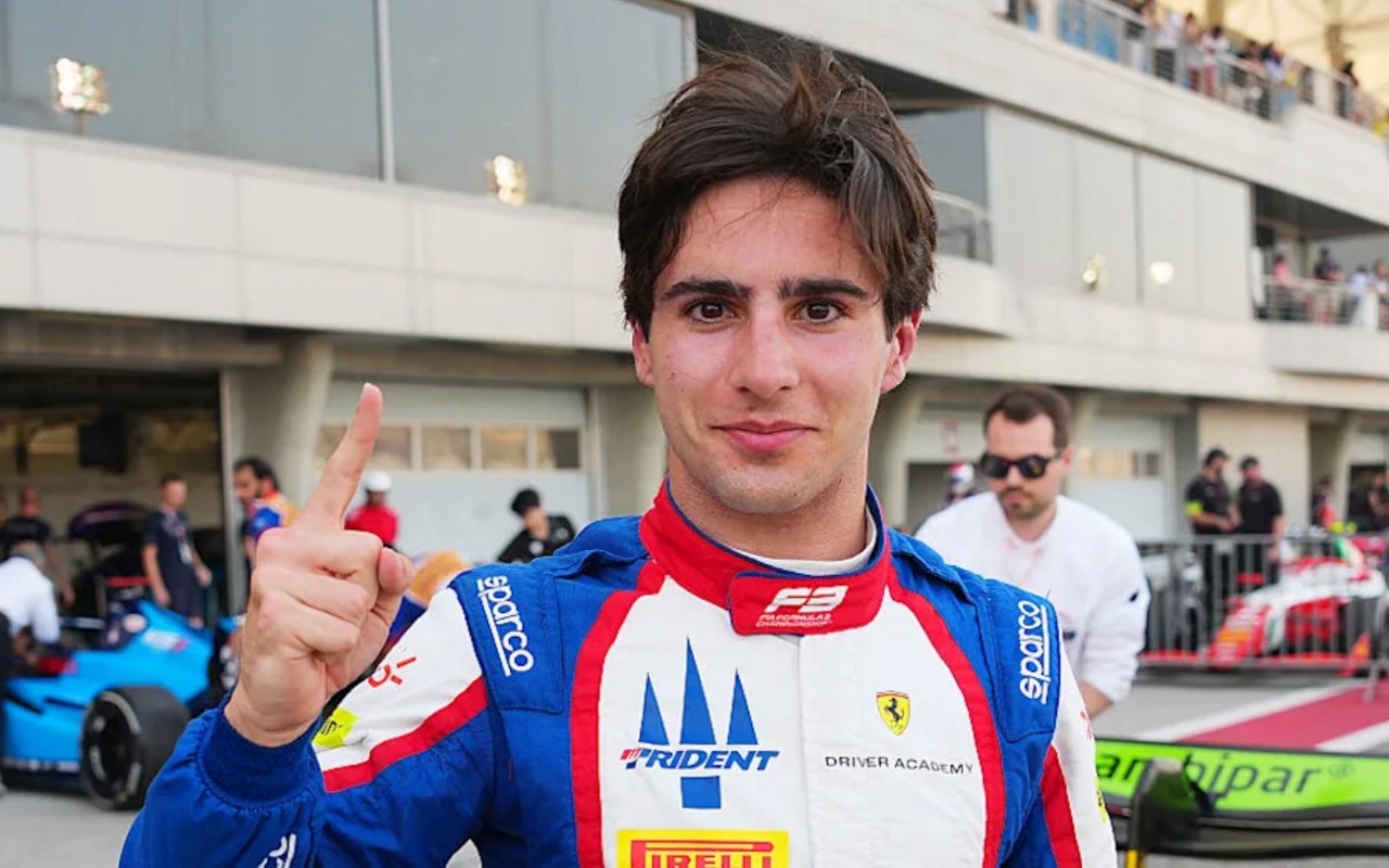Rafael Câmara comemora pole position no Bahrein (Foto: Reprodução/F3)