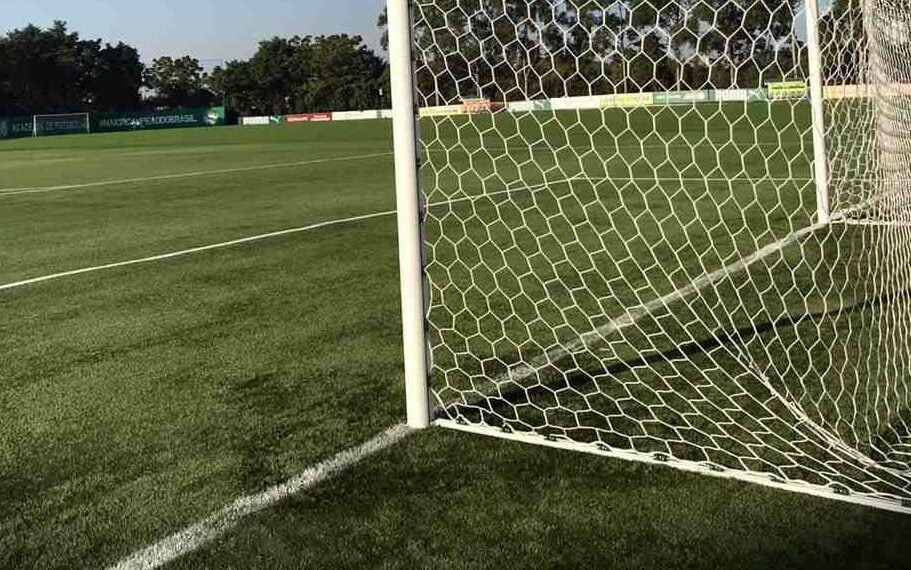 Arena Condá, estádio da Chapecoense, inicia instalação de gramado sintético (Foto: Divulgação)