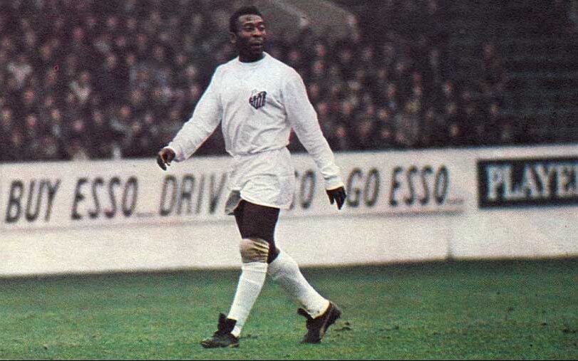Pelé, maior artilheiro da história do Campeonato Paulista, marcou 466 gols na competição. (Foto: Divulgação / Santos FC)
