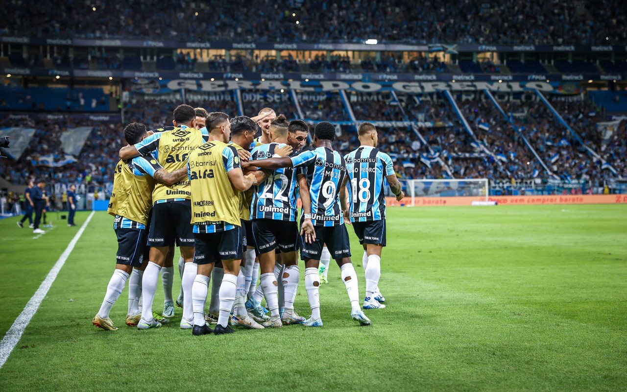 Jogadores do Grêmio comemoram gol na Arena (Foto: Lucas Uebel/Grêmio FBPA)