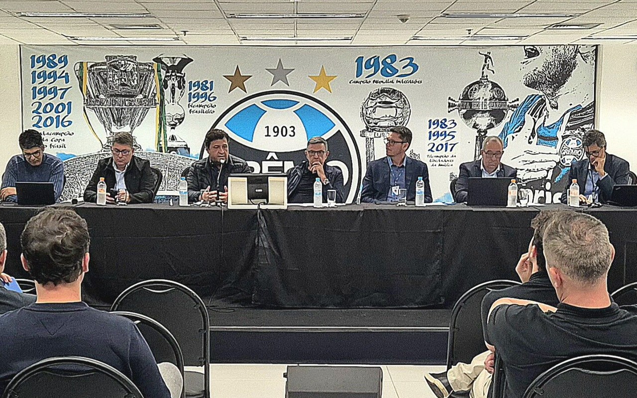 Balanço financeiro foi apresentado em reunião do Conselho Deliberativo na Arena do Grêmio. (Foto: Márcio Neves/Grêmio FBPA)