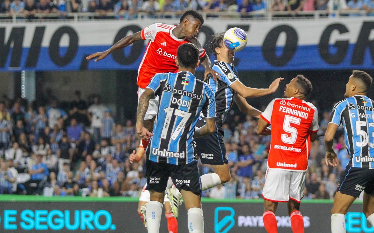 Internacional e Grêmio decidem final do Campeonato Gaúcho (Foto: Lucas Gabriel Cardoso/AGIF)