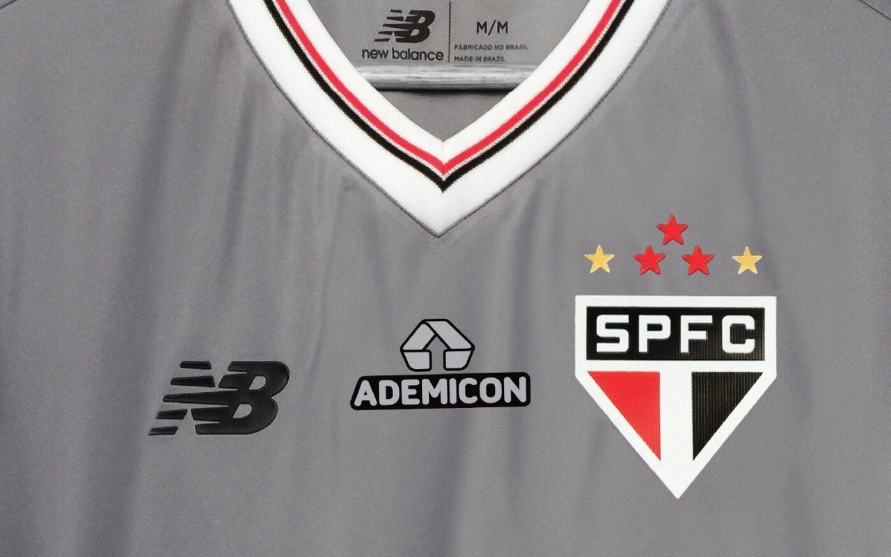 Camisa faz alusão ao Paulista de 1975 (Foto: Divulgação/ São Paulo)