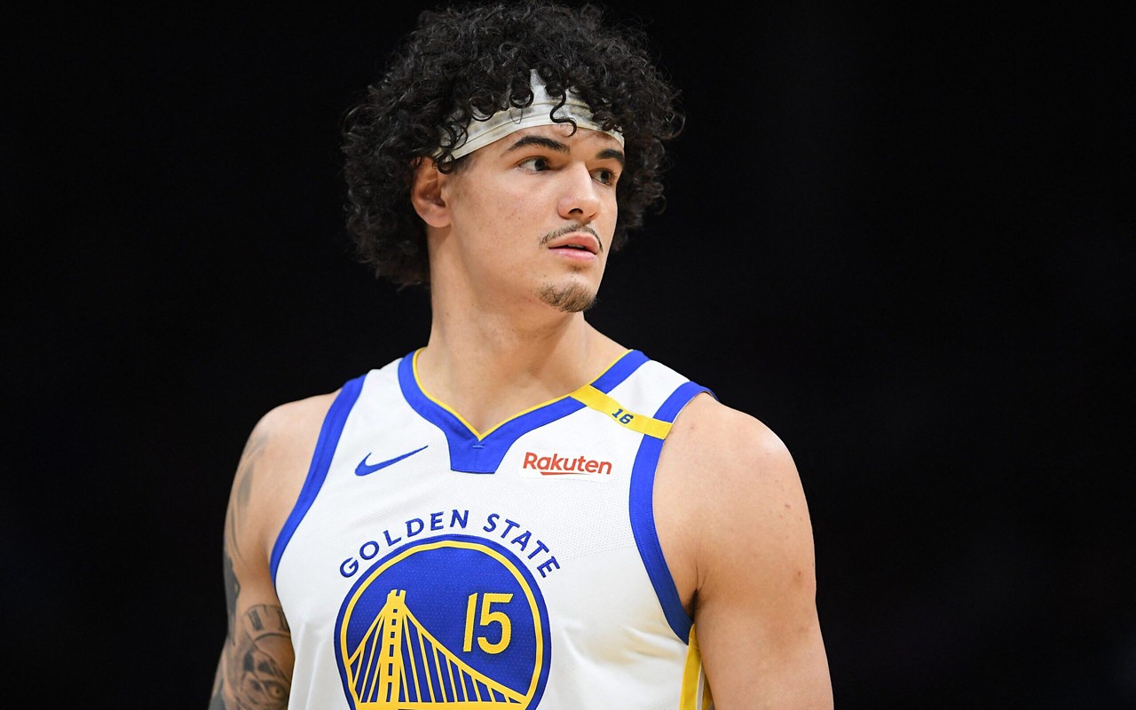 Gui Santos, do Warriors, em jogo da NBA 2024/25 (Foto: Erin Mizelle/NBAE via Getty Images/AFP)