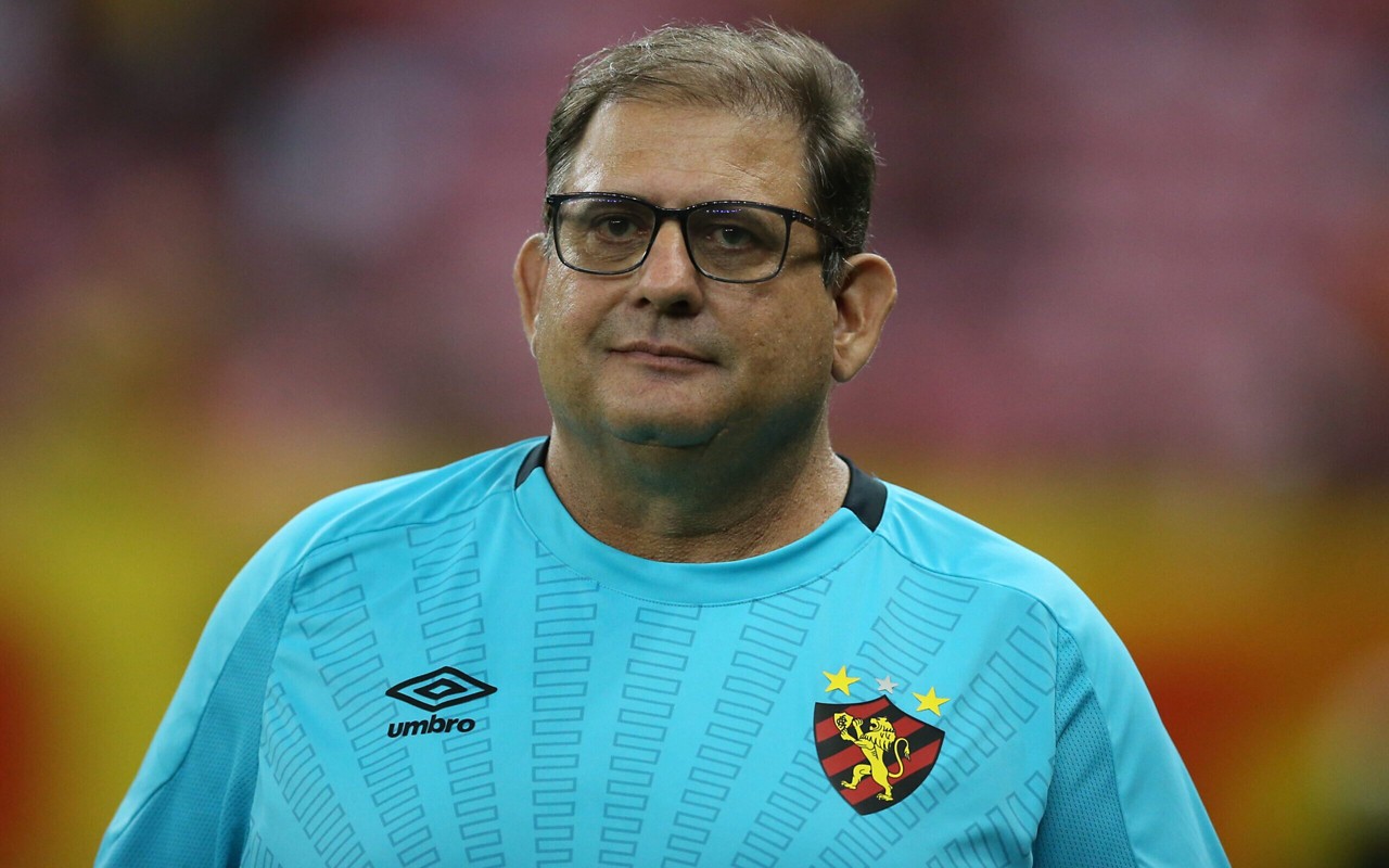 Guto Ferreira durante o trabalho mais recente da carreira, no Sport (Foto: Marlon Costa/AGIF)