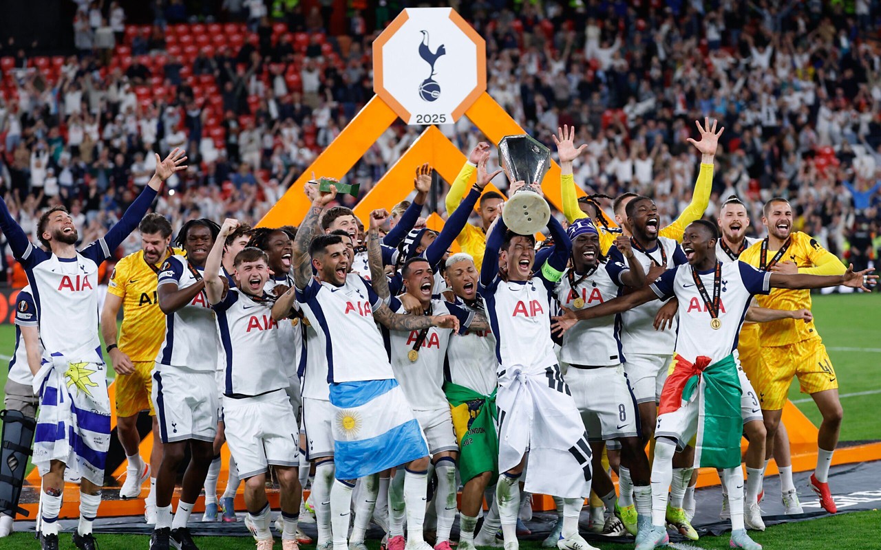 Tottenham venceu o Manchester United e conquistou a Liga Europa (Foto: Thomas COEX / AFP)
