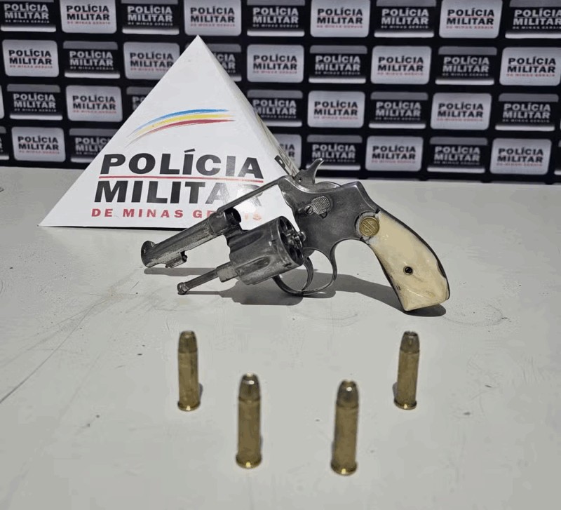 Homem é preso ao tentar esconder revólver em árvore em Várzea da Palma
