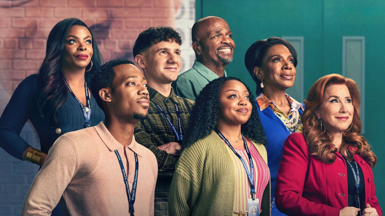 O elenco composto por Janelle James (Ava Coleman), Tyler James Williams (Gregory Eddie), Chris Perfetti (Jacob Hill), William Stanford Davis (Mr. Johnson), Quinta Brunson (Janine Teagues), Sheryl Lee Ralph (Barbara Howard) e Lisa Ann Walter (Melissa Schemmenti) em foto promocional de Abbott Elementary