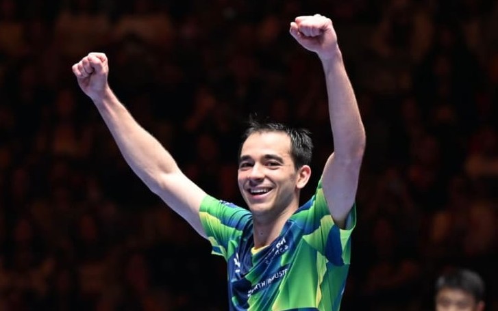 Calderano enfrenta quinto do ranking na semifinal (Foto: Divulgação/ WTT)