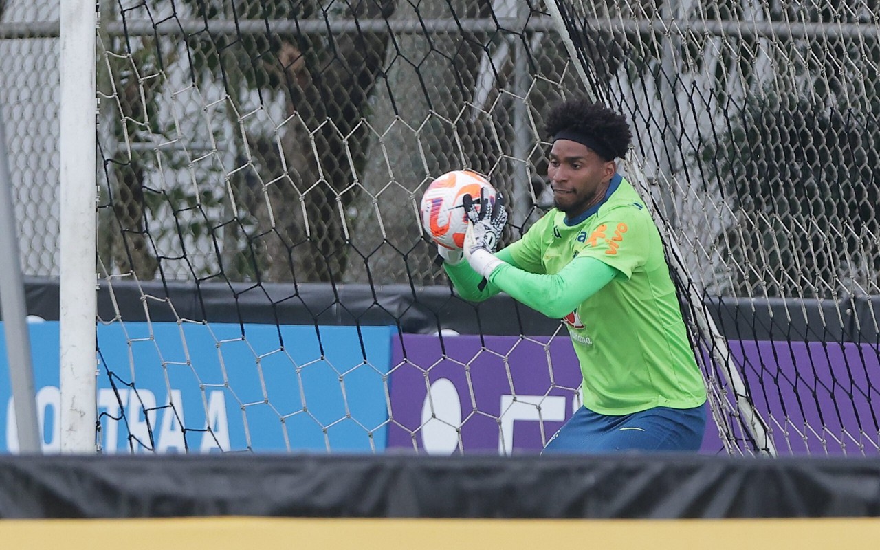 Goleiro falou com exclusividade ao Lance! (Foto: Ettore Chiereguini/AGIF)