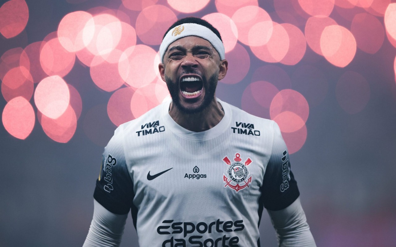 Memphis comemora título do Corinthians no Paulistão (Foto: Ettore Chiereguini/AGIF)