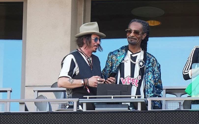 "Snoop Dogg" vestindo camisa do Botafogo no Mundial de Clubes (Foto: Reprodução)