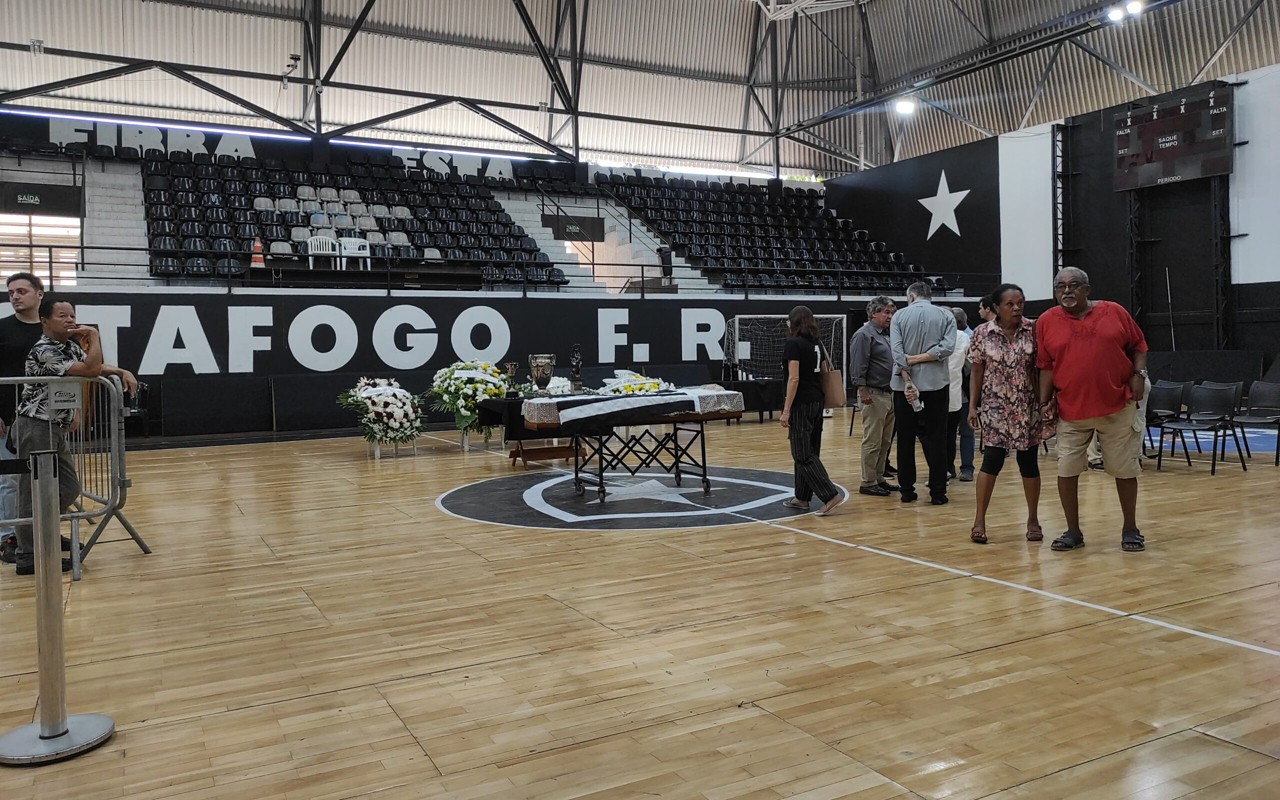 Ídolo do Botafogo, Manga é velado em General Severiano (Foto: Leonardo Bessa/ Lance!)