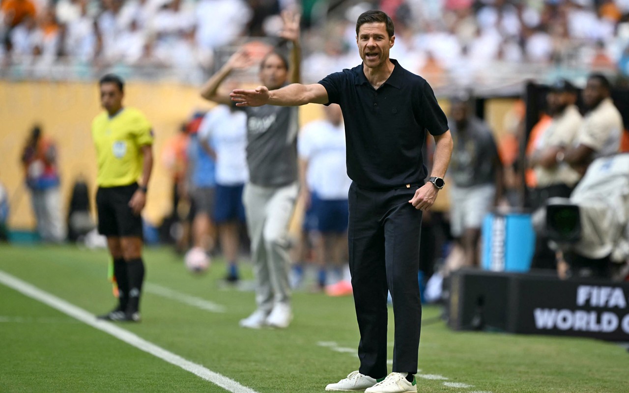 Xabi Alonso iniciou trajetória no Real Madrid no Mundial de Clubes (Foto: Patrícia de Melo Moreira/AFP)