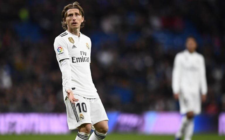 Modric com a camisa do Real Madrid (Foto: AFP)