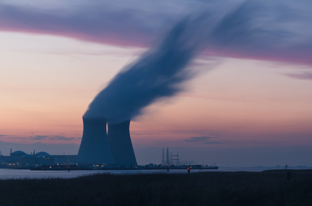 Europa pode apagar: rede elétrica antiga ameaça energia até em países ricos