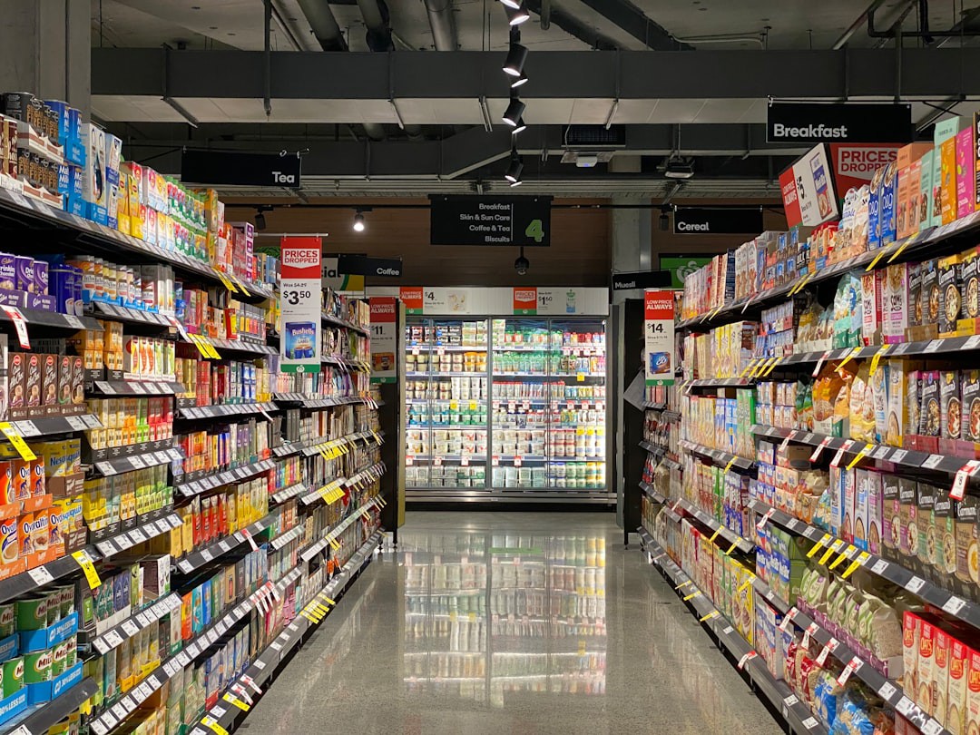 Supermercado é condenado após cliente ter caminhonete furtada no estacionamento