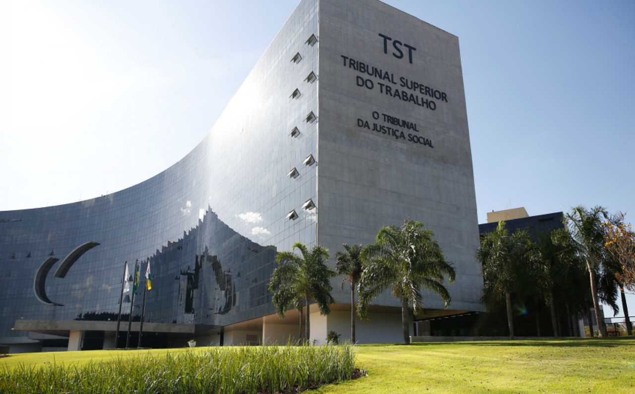 TST abre vagas de estágio com bolsa de R$ 1.525; inscrições vão até 4 de agosto