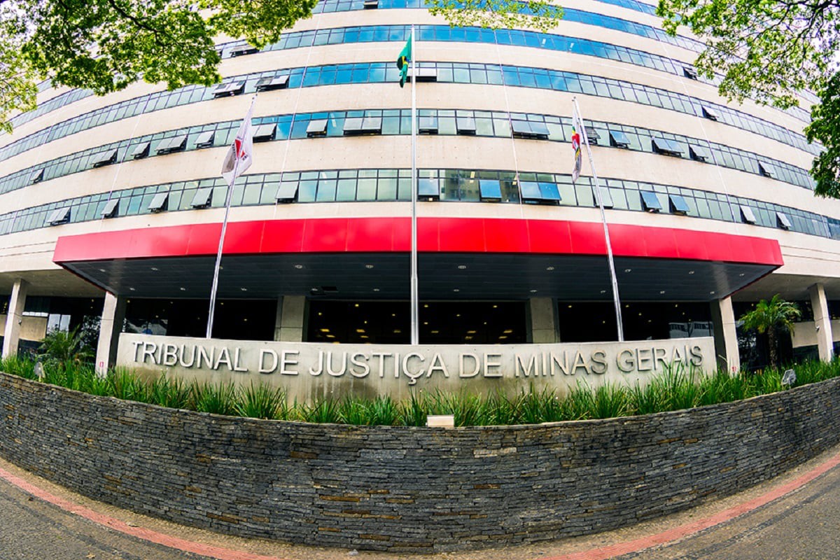 Zema autoriza aumento de até 172 % no auxílio-saúde dos juízes mineiros