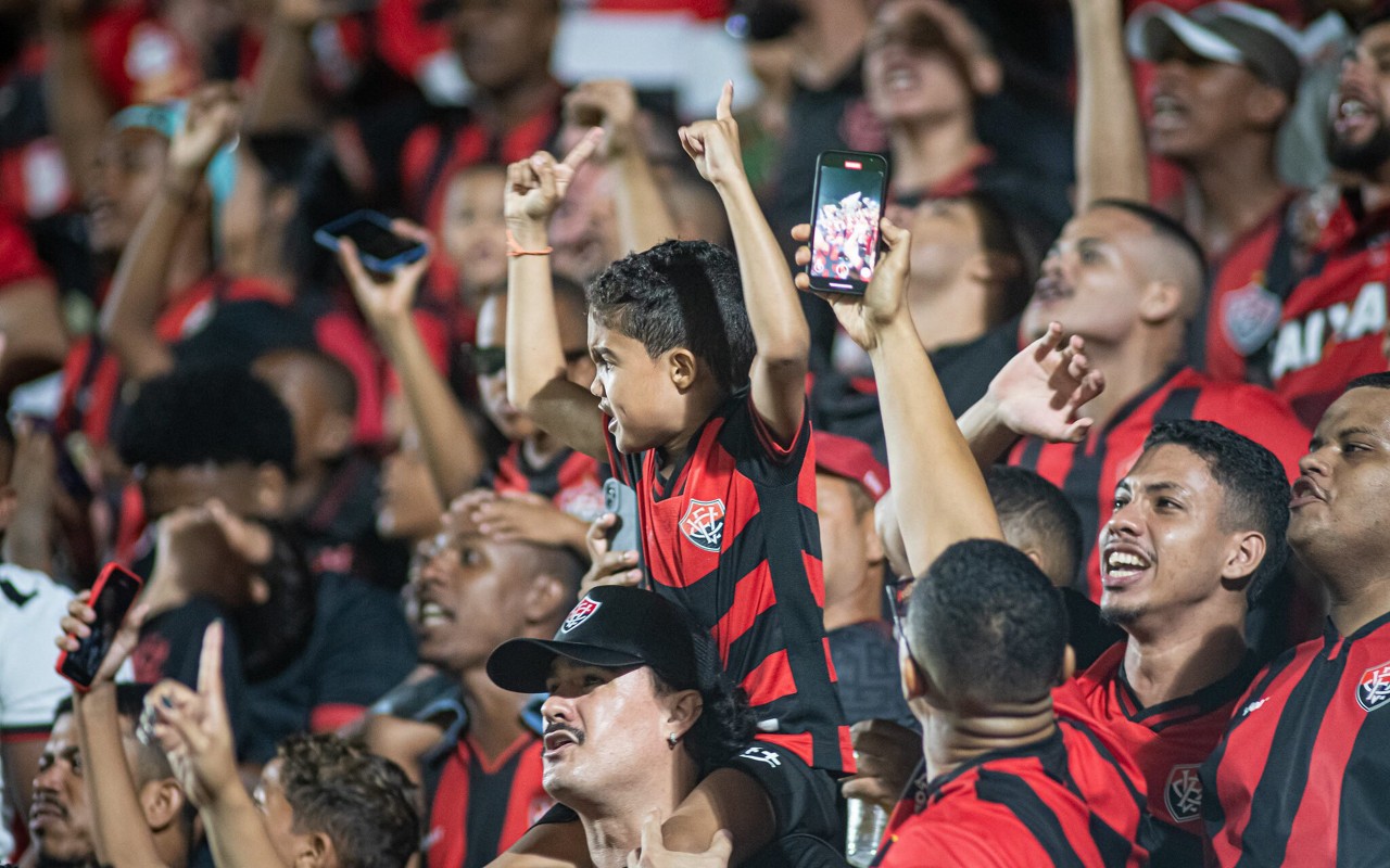 Torcida do Vitória na partida contra o Vasco (Foto: Victor Ferreira / EC Vitória)