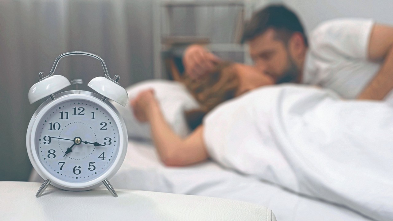 Assim como qualquer relação sexual prazerosa, uma boa rapidinha também pode aliviar o estresse e trazer uma sensação de bem-estar