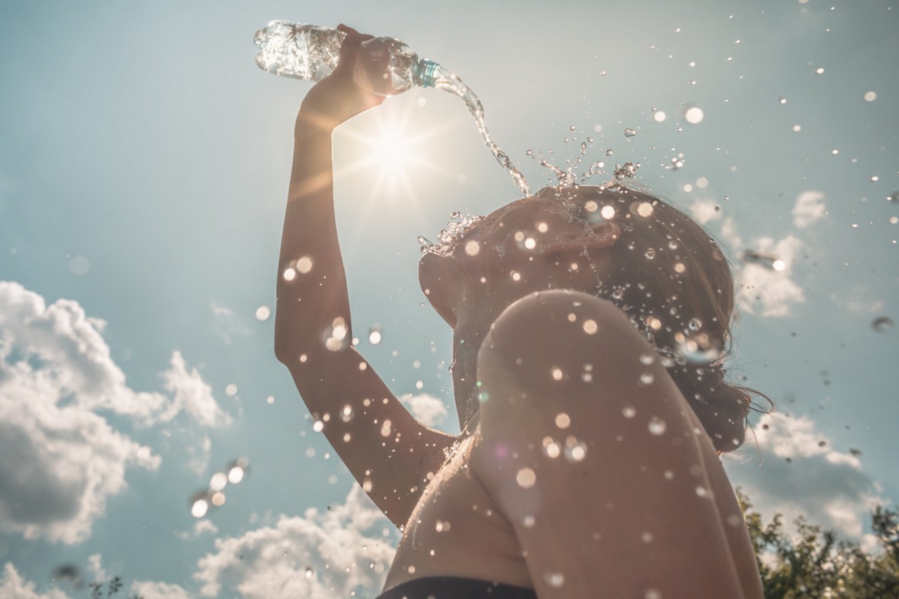 Temperaturas elevadas podem agravar condições como ansiedade e depressão