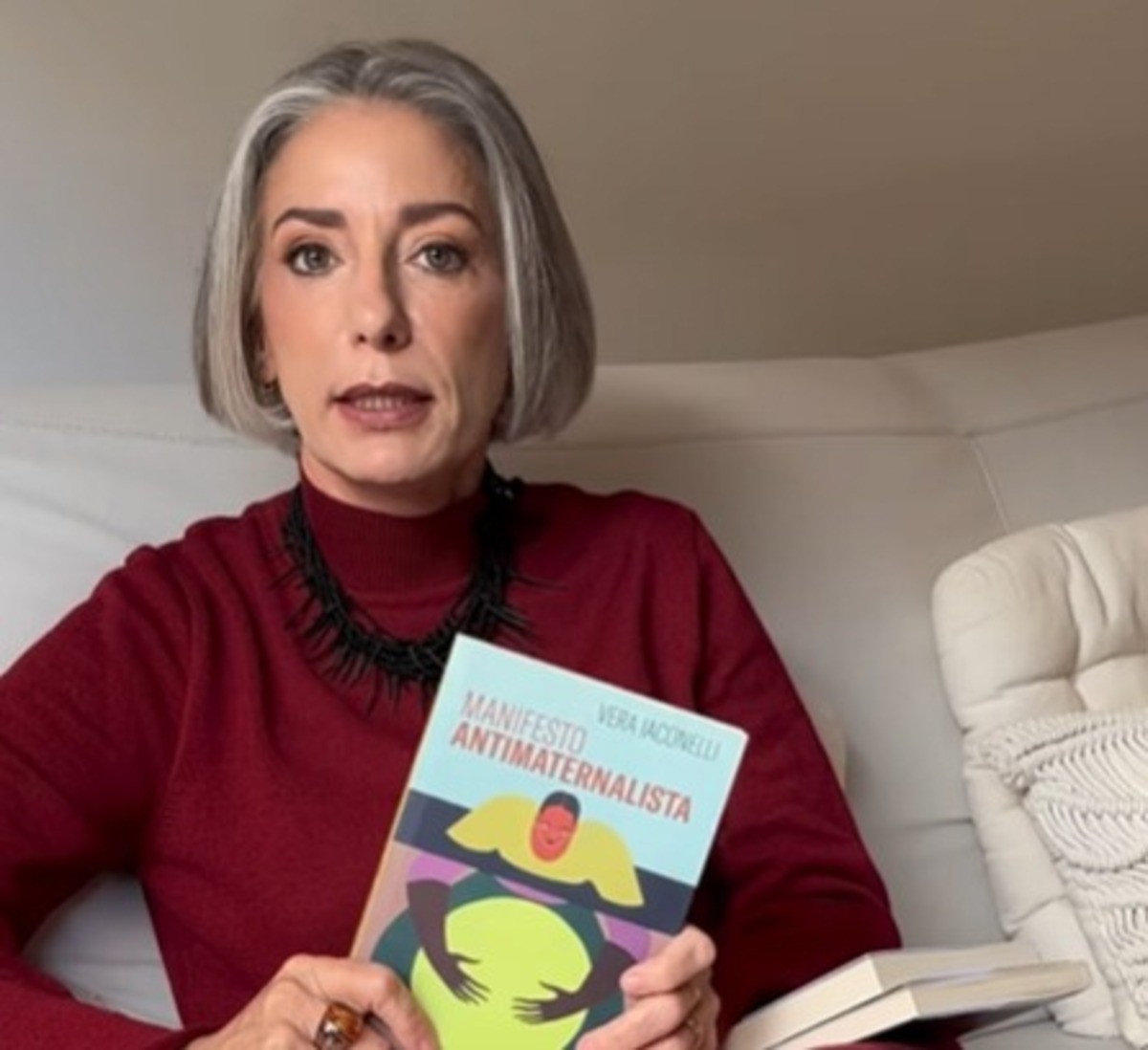 Com 30 anos de clínica, psicanalista destaca: relações afetivas hoje são menos idealizadas e mais livres