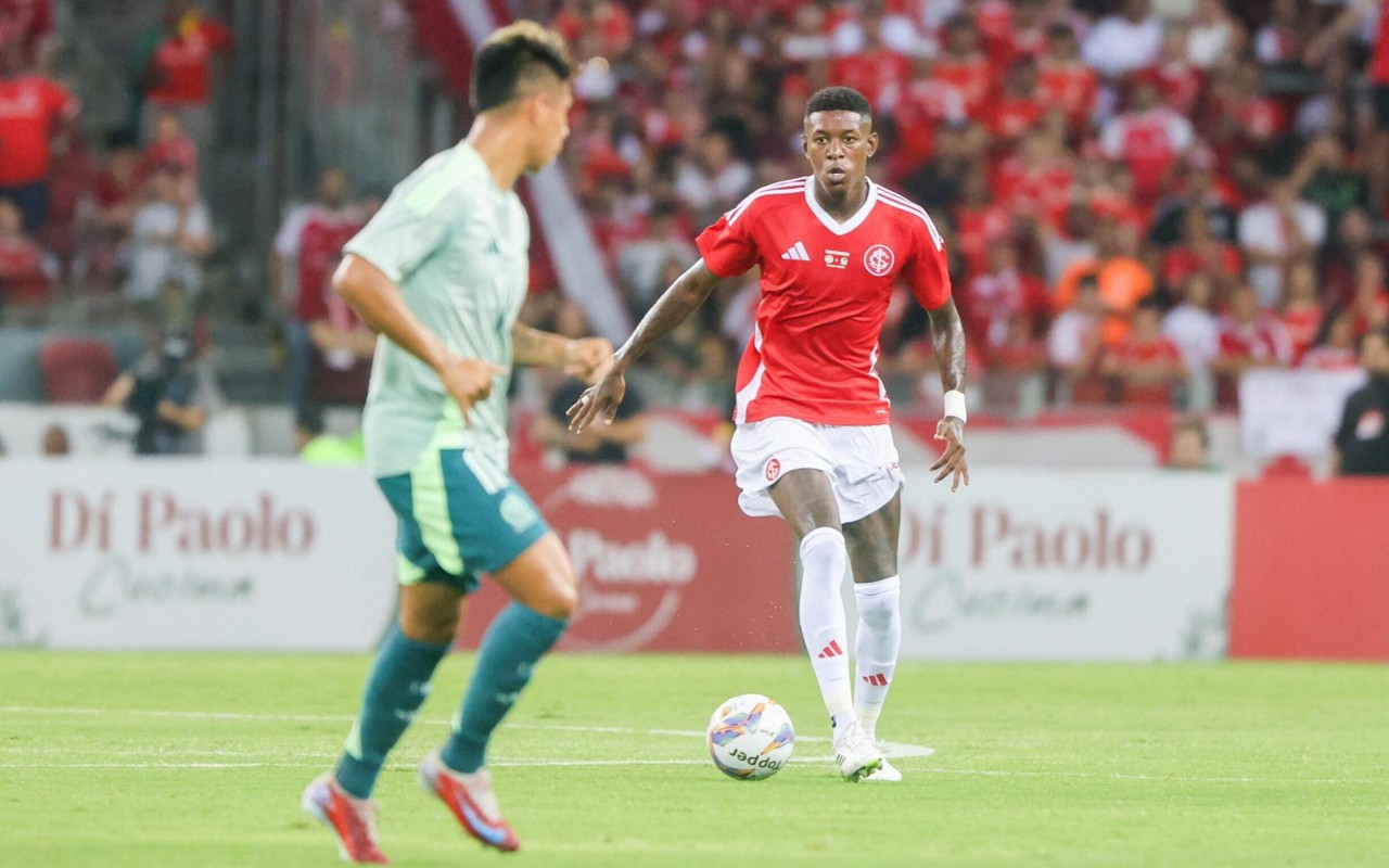 Internacional estreou camisa em amistoso com o México (Foto: Ricardo Duarte/SC Internacional)