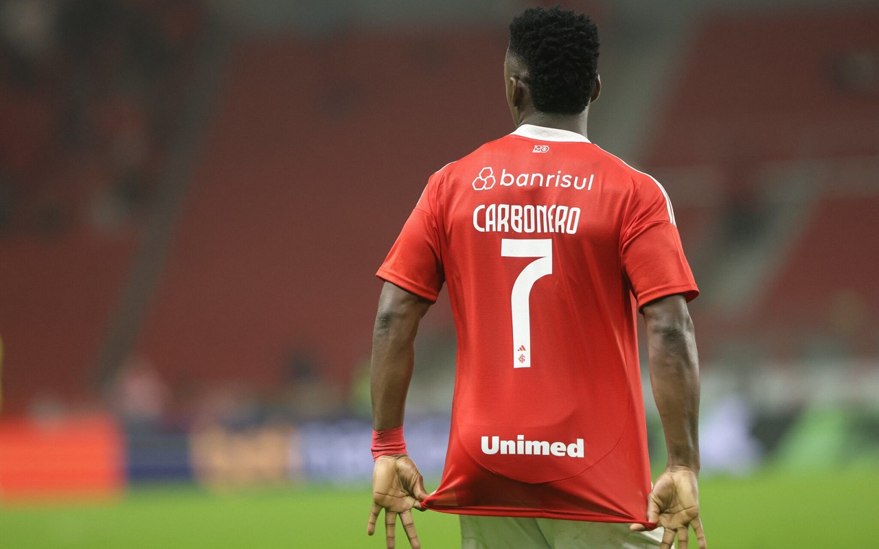 Inter trabalha para ter Carbonero em definitivo (Foto: Ricardo Duarte/SC Internacional)